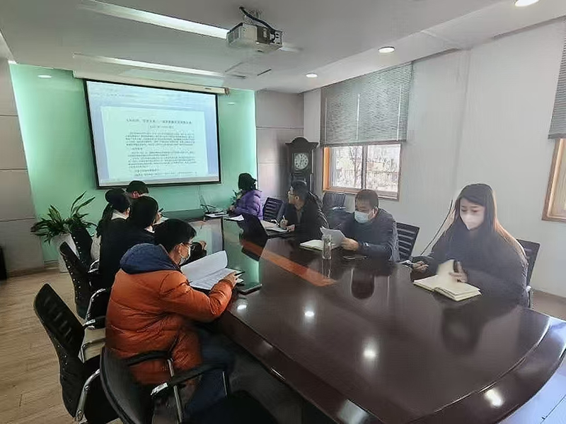 “五年奮進(jìn)路，城市煥新顏”宏嘉公司研討城市更新五年發(fā)展方案